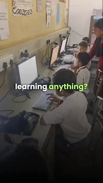 Picture of students of a Apnipathshala POD learning